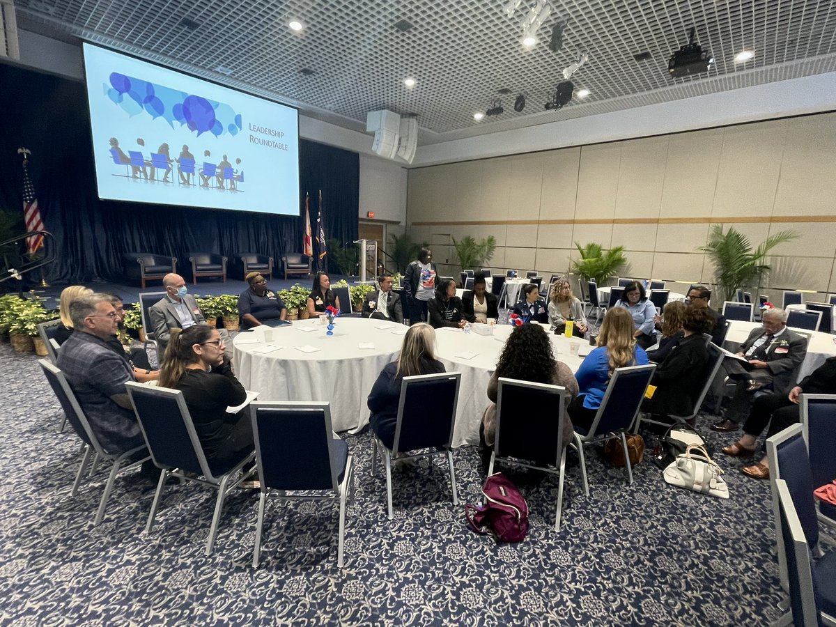 BrianPFonseca's tweet photo. Shout out 2 @GordonInstitute, @fiuvma, South Dade Veterans Alliance,@MiamiMilitary, @fiuferre, &amp; many others 4 leading 1st FIU Women Veteran Conference—The Common Thread of Military Women. Special thanks 2 @pcepero22 4 holding it down! Julie Robison 4 the vision. So many 2 thank! https://t.co/zOcRSDPab4