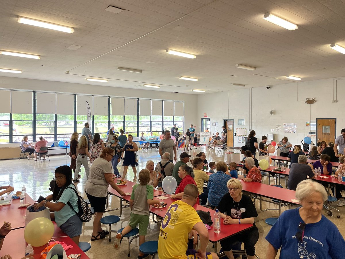 Thank you <a href="/MrIceClass/">Mr. Ice</a> for leading <a href="/WatsonLane069/">Watson Lane Elementary</a> down the home stretch &amp; hosting the closing ceremony. Great work by the entire staff… &amp; thank you to <a href="/CHornNBCT/">Christie Horn, Ed.S, NBCT</a> for her leadership as well! <a href="/joe4d4/">Joseph Marshall - #Joe4D4</a> #AISuccess