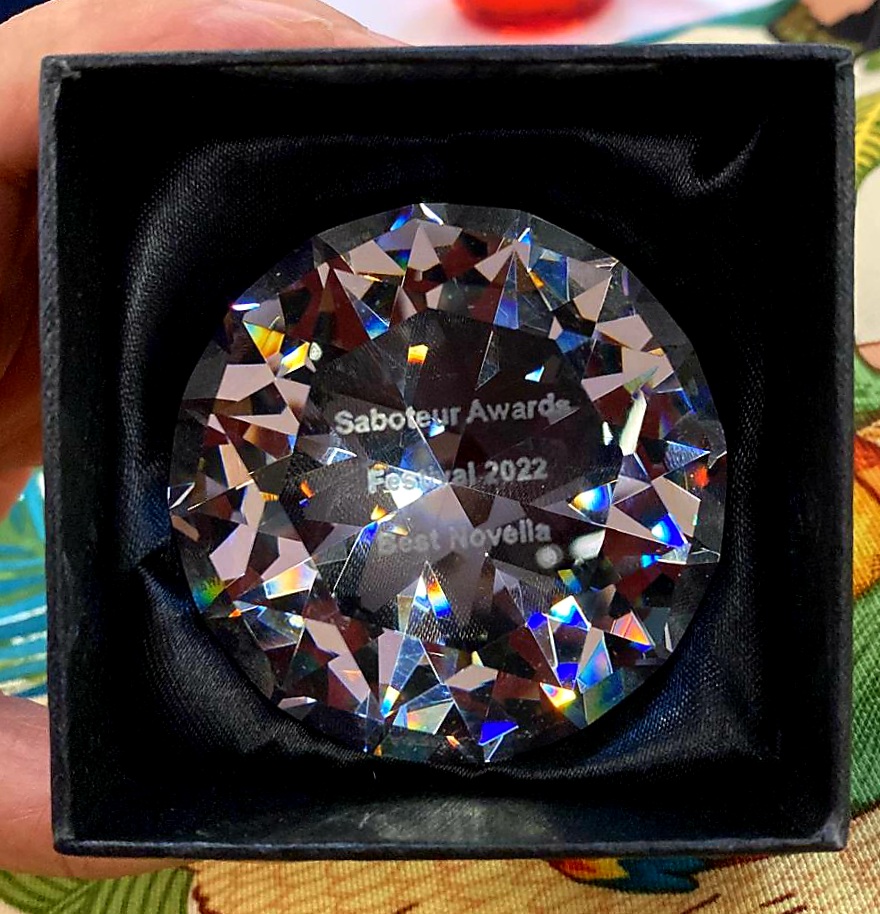 troutiemcfish's tweet photo. Here is my beautiful Saboteur Award! Can't wait to see it in the flesh! Thanks again to @SabotageReviews and to @VictorinaPress for believing in my words! And to every single person who voted for me. You are all ⭐️🌟⭐️🌟⭐️ https://t.co/AuRjzZMNd8
