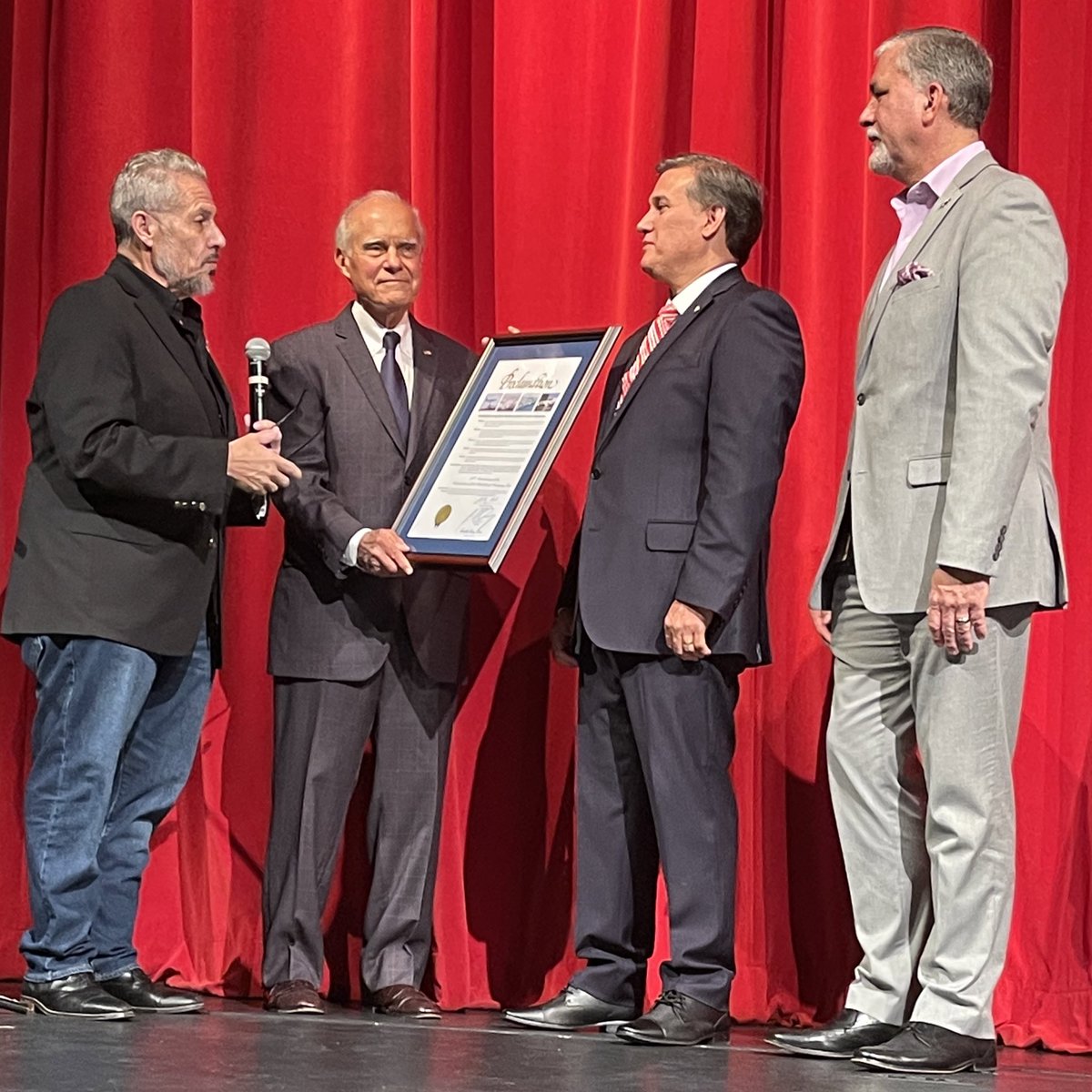 Mayor Jose “Pepe” Diaz tweet media