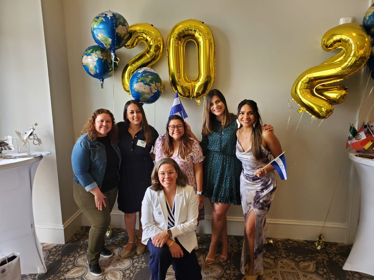 MSanMartin29's tweet photo. @ParticipateLrng 
#Classof2022
#unitingourworld
Enjoying with friends and family! https://t.co/eF8SFF6Bvk