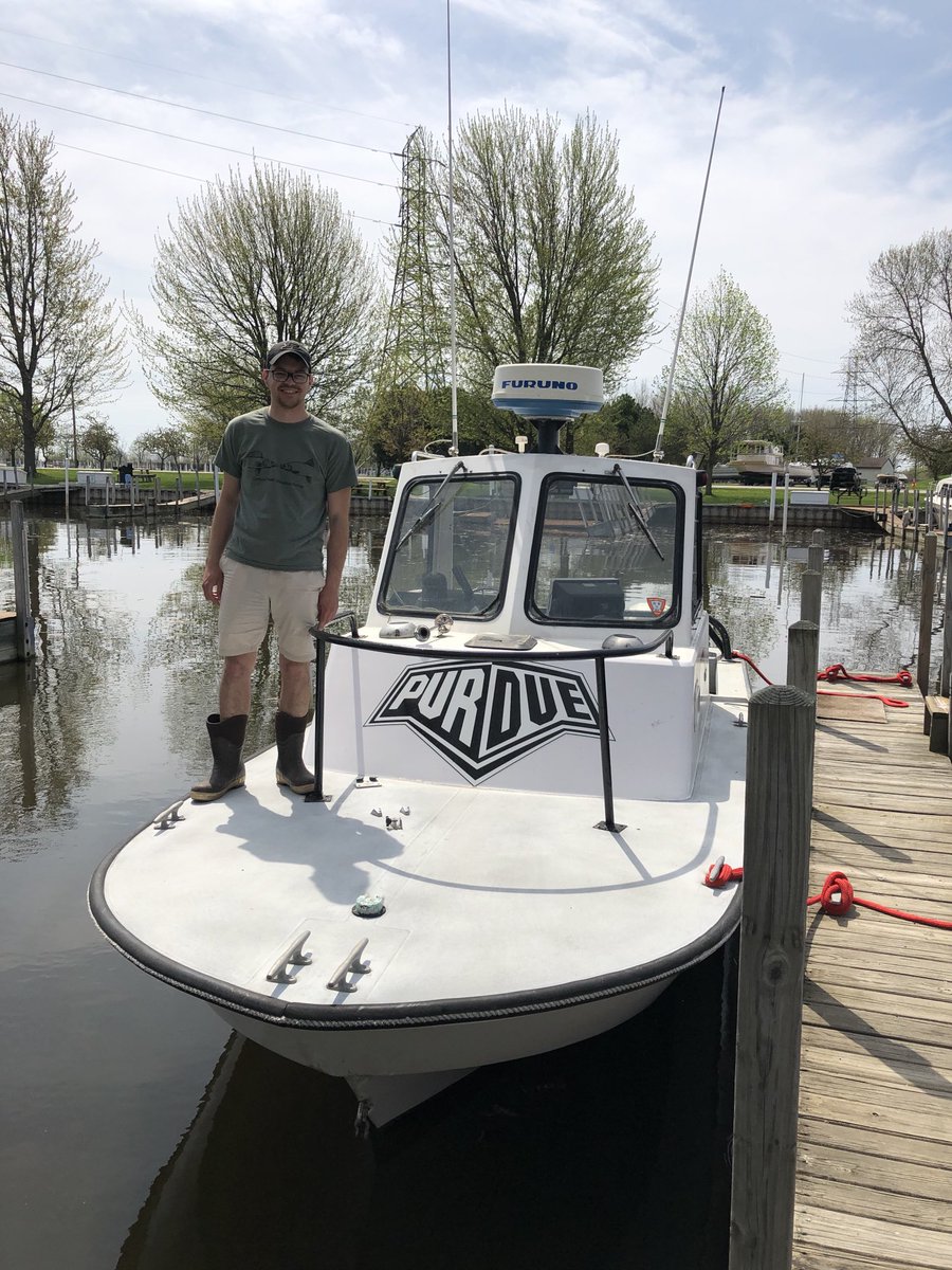 skoenigb's tweet photo. We finished up our final walleye spawning utilization survey at #Coreyon just in time for #JASM22. If you’d like to hear about my spring and fall spawning surveys on the restored Saginaw Bay reef, I’ll be presenting at 9am on Tuesday in Amway Grand. https://t.co/892ElRFBz7