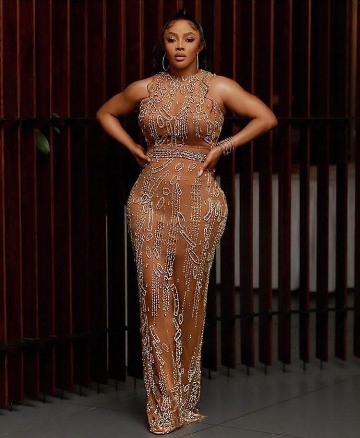 WhistleTownMag's tweet photo. One of tonight's red carpet host, Toke Makinwa. 

@tokstarr #tokemakinwa #Toke #tokstarr #Amvca2022 #AMVCA8 #AMVCA #redcarpet #redcarpethost #redcarpetfashion https://t.co/Uo776EjZJe