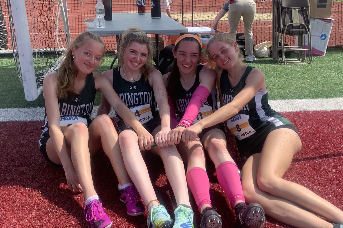 AbingtonTF's tweet photo. They did it! Senior 4x4 Squad of Kaylie Groom, Maria Wood, Jackie Earner , and Shannon Groom smashed the all time school record by almost 10 seconds with a time of 4:15.72 https://t.co/1Euf6RO5am