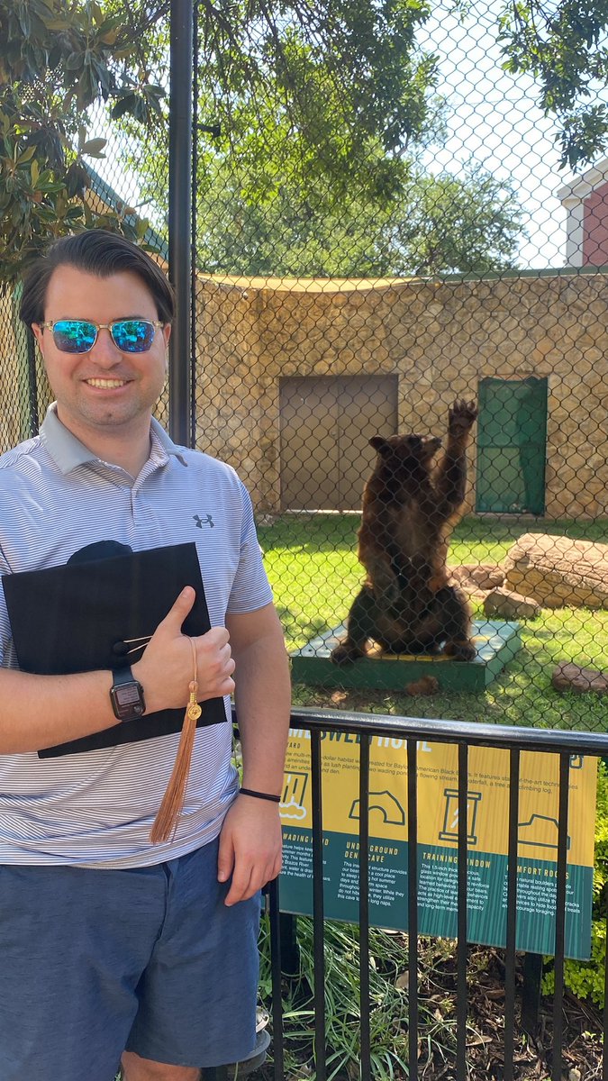 BrianKarin's tweet photo. Congratulations, Jordan, on all of your Baylor accomplishments - super proud of you! #BaylorGrad #SicEm https://t.co/jIjbDT25I9