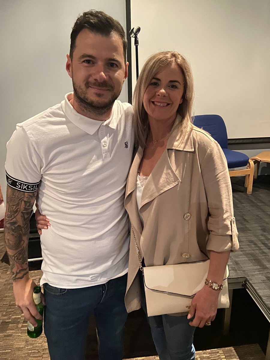 HelenaPlunkett's tweet photo. @Pupik33 @swfc Great evening yesterday and fabulous match today all for a great cause @WPCancerCharity, well done 👏🏼 #SWFC 💙🤍💙🤍 https://t.co/ze0wSufdLC