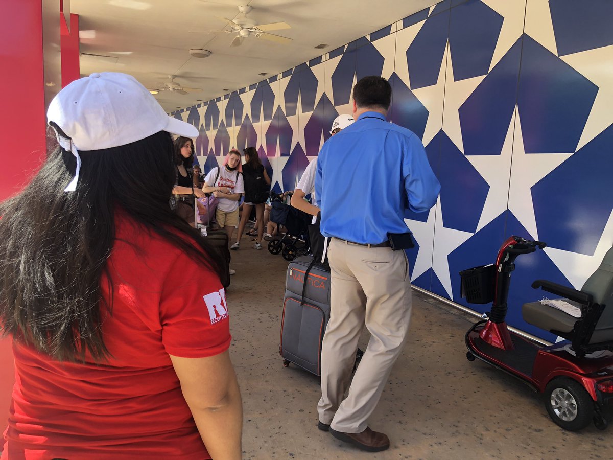 NoteAbleTravel's tweet photo. The first bus of the @WHS_WarriorBand has arrived in Orlando. All set and off to their first day at Disney World!
#NoteAbleTravelExperiences #NoteAbleTravel #NoteAble #NTE #ANoteAbleExperience #WestwoodWarriorBand #PridePassionFamilyLegacy #Orlando #Florida https://t.co/gxEMqvL2Ub