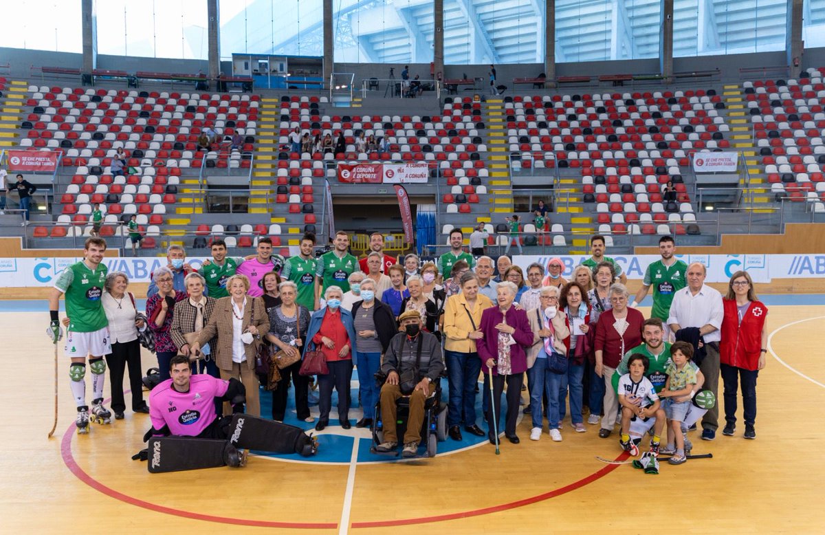 Hoxe, no #LiceoAlcoi, recibimos a visita de @CorunaCruz como parte da iniciativa <a href="/1Partido1causa/">1Partido1Causa</a>.

Moitas grazas polo voso traballo!