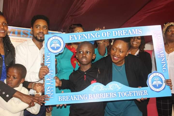 HalimaKiongozi's tweet photo. @SABINACHEGE believes in breaking barriers together that's why she is the best person to be the next deputy president of Kenya #RaiBina https://t.co/9vWz2KASTG