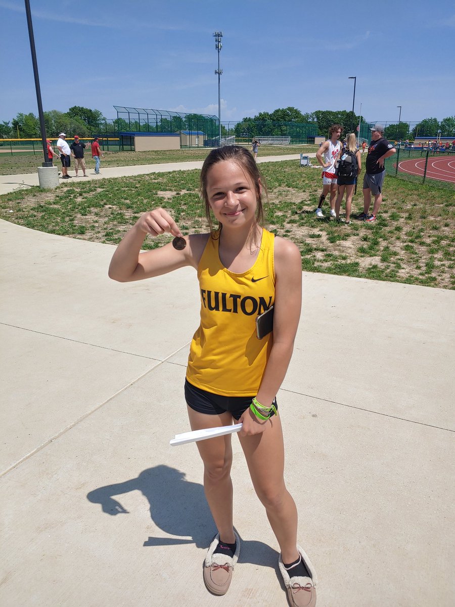 Olivia Weaver with the big performance, sectional qualifier in the 100 hurdles!!!!! #fultonproud #hornetfast <a href="/FPSActivities/">Fulton Activities</a> <a href="/FultonSunSports/">Fulton Sun Sports</a> <a href="/JeremyJacob88/">Jeremy Jacob</a>