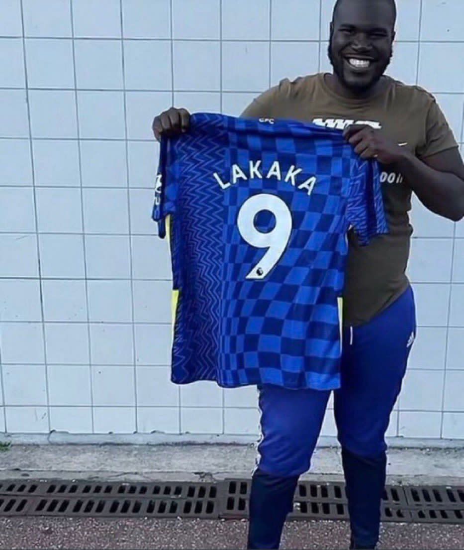 easyisc's tweet photo. @433 What Chelsea bought😂
fb https://t.co/T6jnRq44hI