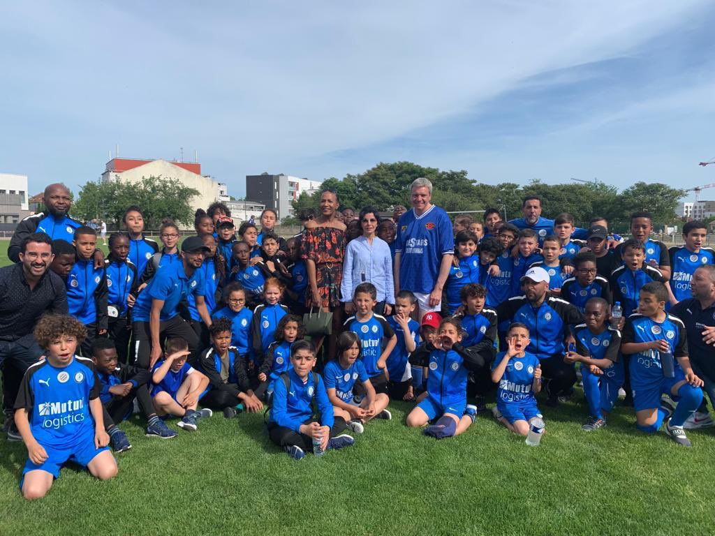 datirachida's tweet photo. Bel après-midi à Champigny aux côtés de @laurentjeanne94, @fthiriez et Patrice Laffont pour donner le coup d’envoi du match #CiteStars organisé au profit des enfants défavorisés et maltraités. https://t.co/YERtW618lE
