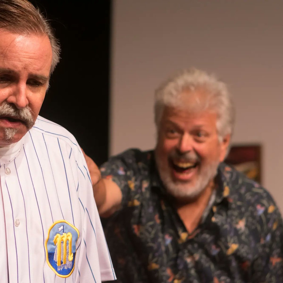 GrupoActoral_80's tweet photo. Hoy los esperamos en Trasnocho Cultural.
La Cena de los Idiotas.
Bajo la dirección de @manriquehector y voy las actuaciones de
Basilio Álvarez
Héctor Manrique
Patty Oliveros
Wilfredo Cisneros
Armando Cabrera
Carlos Arteaga.
Entradas en las taquillas del teatro https://t.co/TTaj4vCBAq