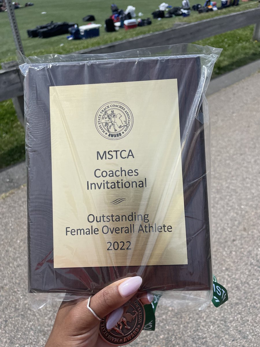 Kiyanni Simas!!! Double event winner!!! And…Outstanding Athlete of the Coaches Invitational! <a href="/HawkNationAD/">Peter Boucher</a> <a href="/MetroWestSports/">Daily News Sports</a> <a href="/BostonHeraldHS/">Danny Ventura</a> <a href="/BGlobeSports/">Boston Globe Sports</a>