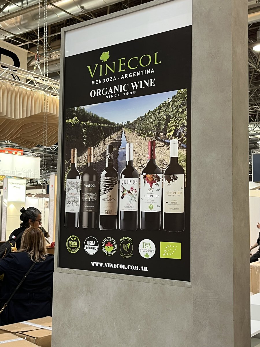 vinecol's tweet photo. Ya estamos en Prowein para presentar nuestros Vinos Orgánicos de Mendoza al mundo. 
#prowein2022 #prowein #Dusseldorf #biowein #organicwines #vinosorganicos #winesofargentina https://t.co/J1movEKCpL