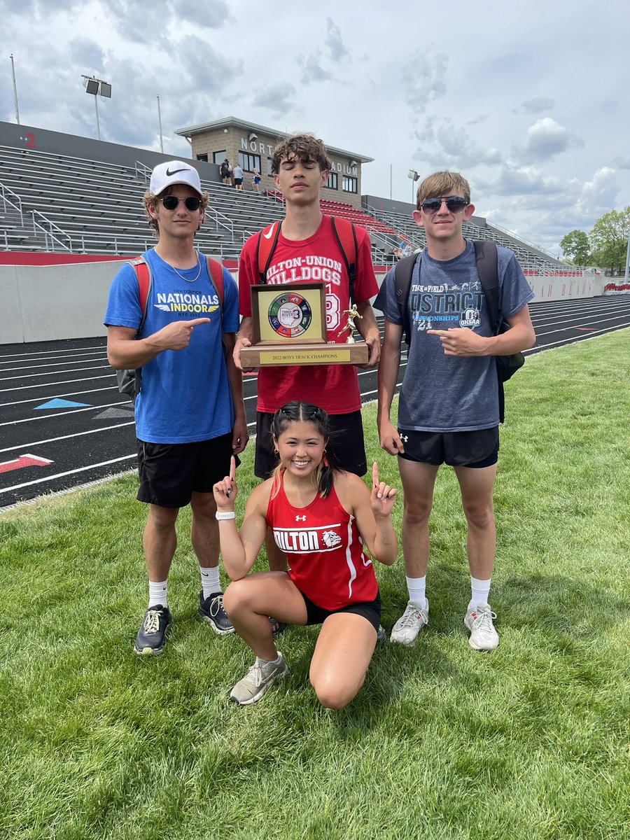 mucccoach's tweet photo. Seniors really showed out today!! https://t.co/bOqihh0N57
