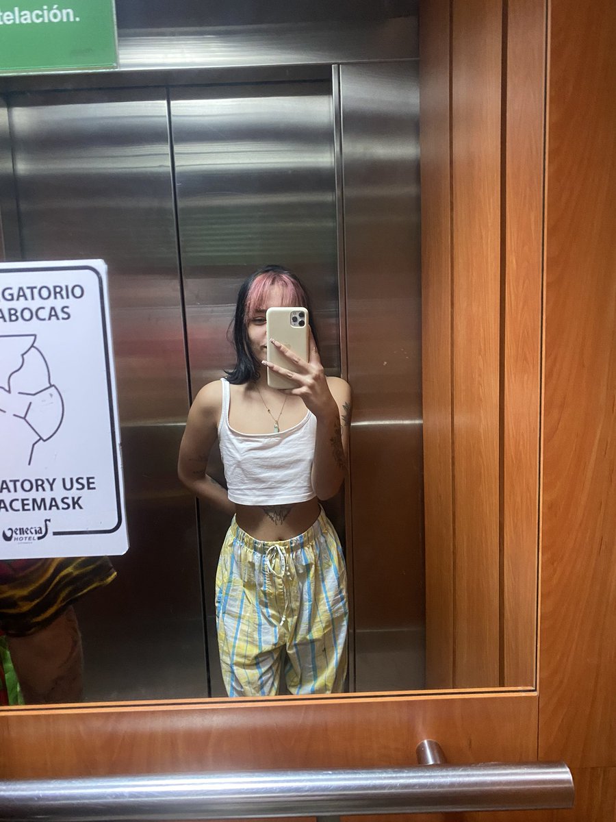 soymei_'s tweet photo. Mei en pijama https://t.co/HE1heYmykN