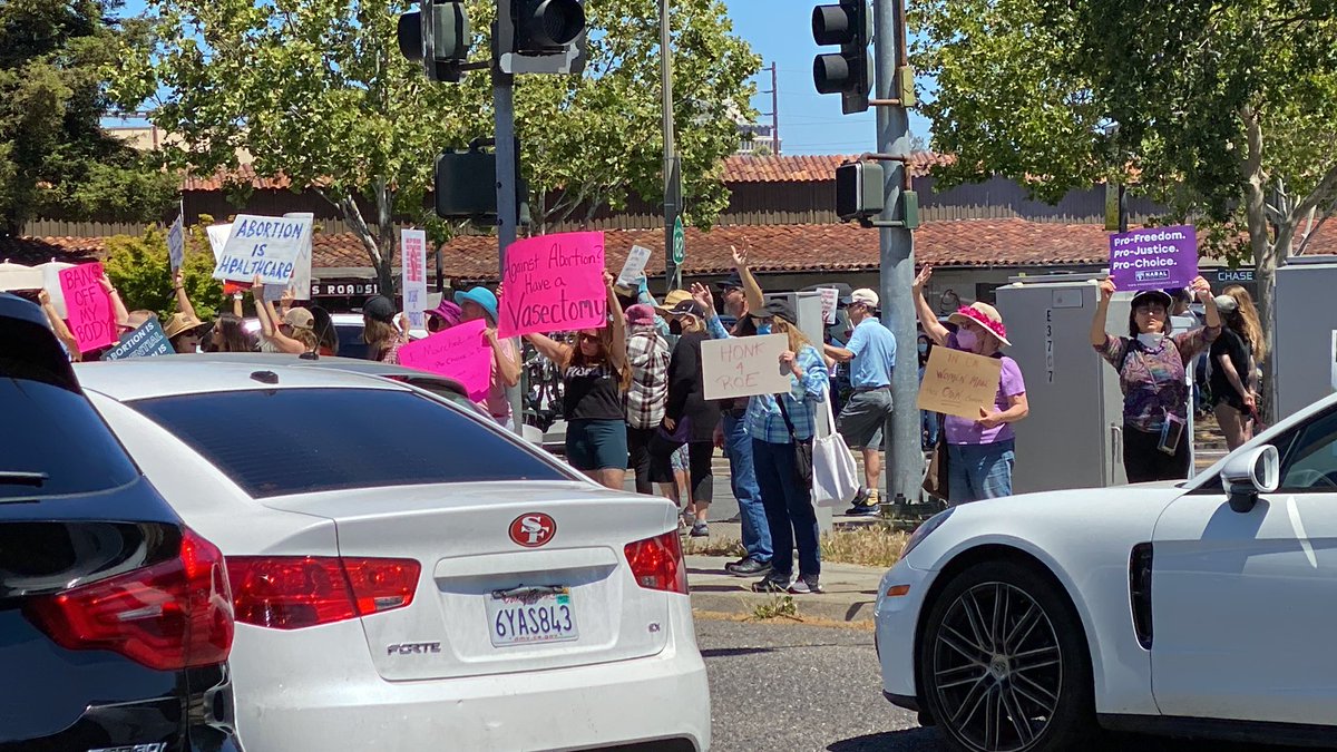 kimballscott's tweet photo. Bring your signs, swag, and raised voices. All are welcome. #momsbychoice, #studentsforchoice, #dadsforchoice, #teachersforchoice, #techiesforchoice, #grandparentsforchoice & more....we are the overwhelming majority!
https://t.co/sdfOfG5Ruk https://t.co/n97zq0MYeD