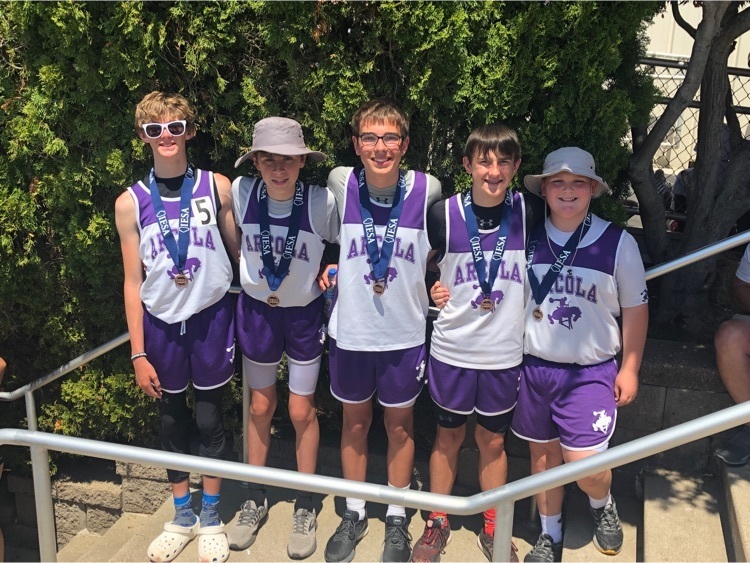 arcolaJRSR's tweet photo. Arcola continues its legacy in the 4x100 relay. The 8th grade girls finished in second place and the 7th grade boys finished in 7th. Both teams ran a full second faster than their PR this year. https://t.co/9eWkXaIds0