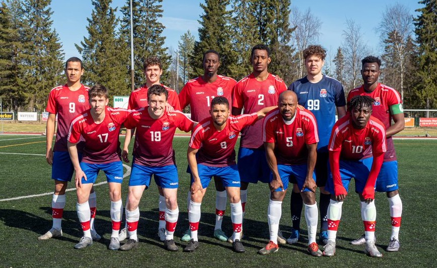 PS Kemi-OPS 6-0 (1-0): Palloseura Kemi Kings murskasi jalkapallon Kolmosen kauden ensimmäisessä kotiottelussaan Oulun Palloseuran. OPS sijoittui viime kaudella sarjassa toiseksi, ja laskettiin etukäteen myös tällä kaudella sarjan kärkipään joukkueisiin.
pskemikings.fi/ps-kemi-selkea…