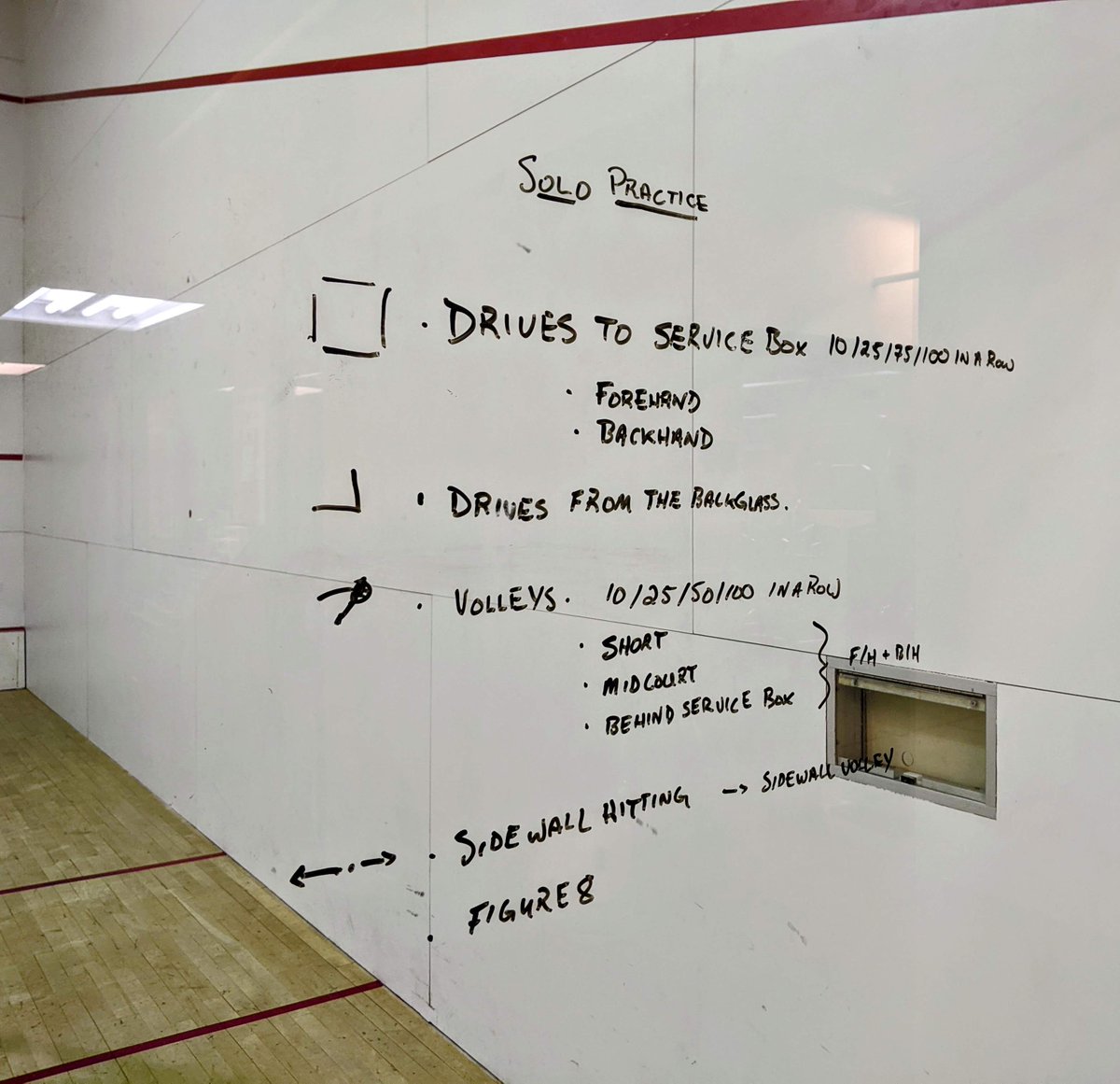 SquashNation's tweet photo. #squash #squashadvice #sessionsonglass #solo #practice #drives #volleys #sidewallhitting #figure8 #goodtimes https://t.co/0w9RdjTiVQ