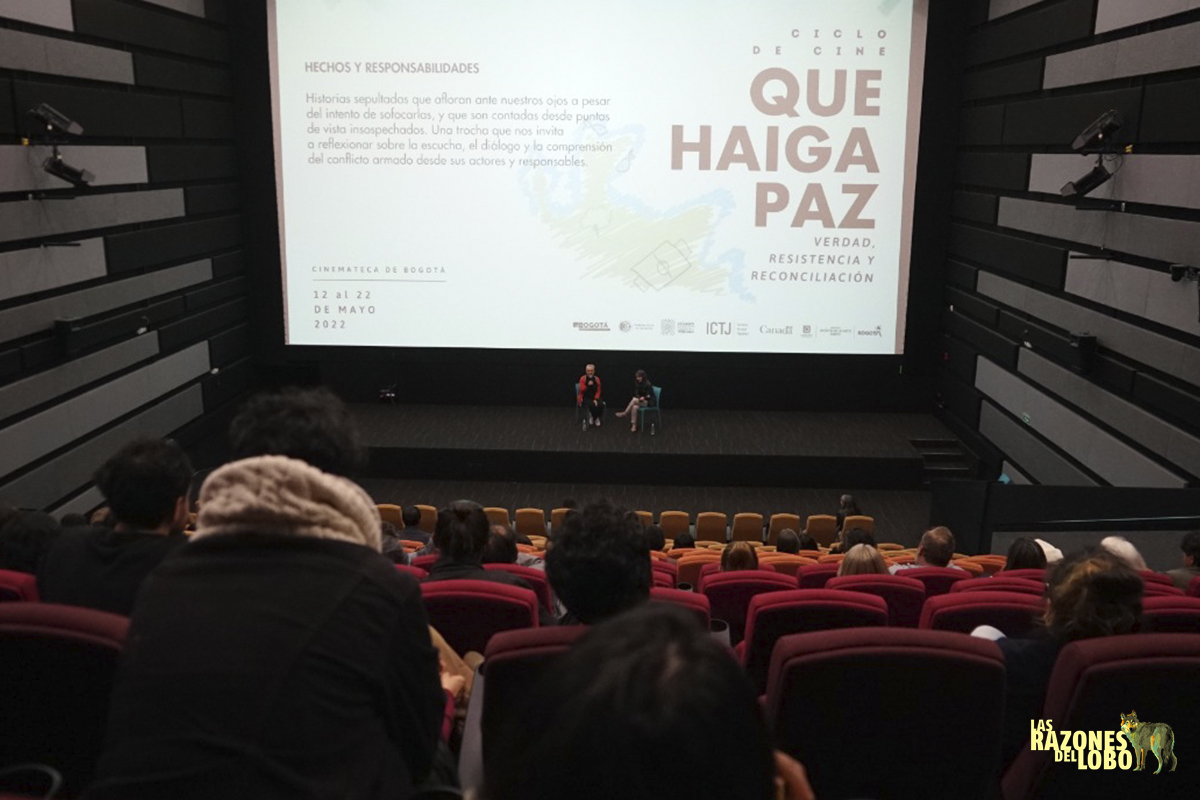 RazonesLobo's tweet photo. Anoche celebramos nuestro estreno con la sala llena y fuimos testig_s de una conversación importante. Estas son algunas imágenes.

¡Seguimos en salas este fin de semana! 
Consulten la cartelera de la Cinemateca de Bogotá, @elmamm, @colombomedellin y el @museolatertulia https://t.co/ZQlCevsSTG