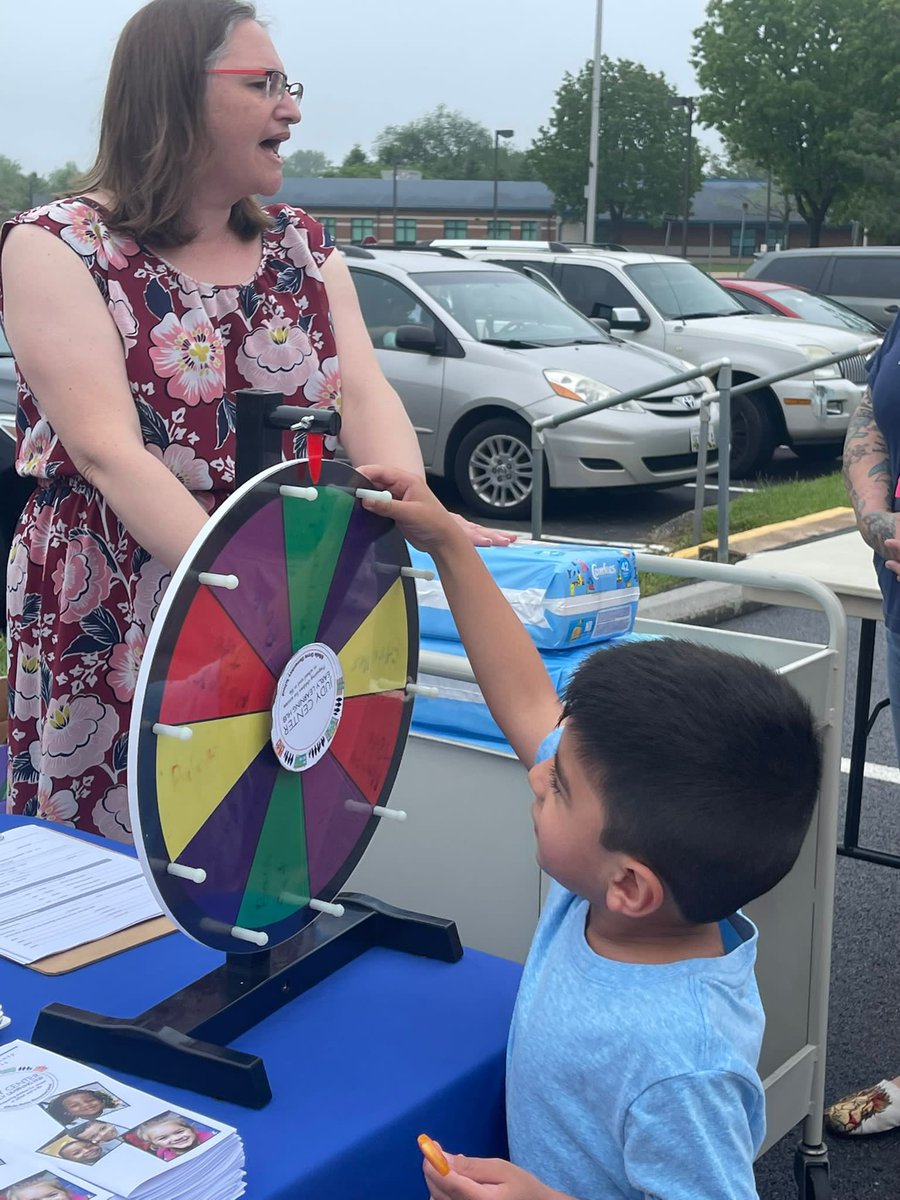 BGJudyAACPS's tweet photo. Annual Community Baby Shower! Having a great time at Brooklyn Park Library Thank you to our amazing partners! @BelleGroveAACPS @aacpl @AAHealth @MDEngageEarly @YCentralMD @MDHealthDept @juniorleaguea @AACoPartnership FOOD! FREE BOOKS! FREE BABY STuFF! Thank you! Thank you! https://t.co/6aVWBN4HDb