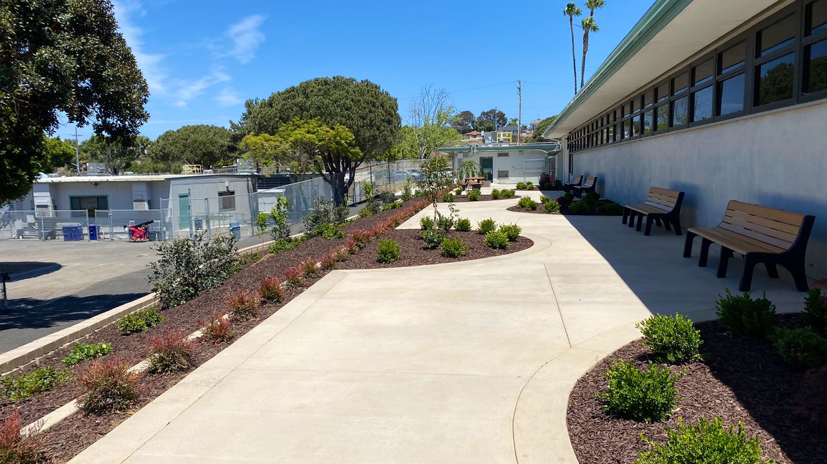 NSD_Castillo's tweet photo. Then and Now. #NSD150 @NSDLeighangela #NSDnow @LasPalmasNSD1 @laspalmaspta We have a few details to iron out, like umbrellas, but I want to thank everyone @ LP for their patience and cooperation with this project. Thank you! https://t.co/7VZvFanl23