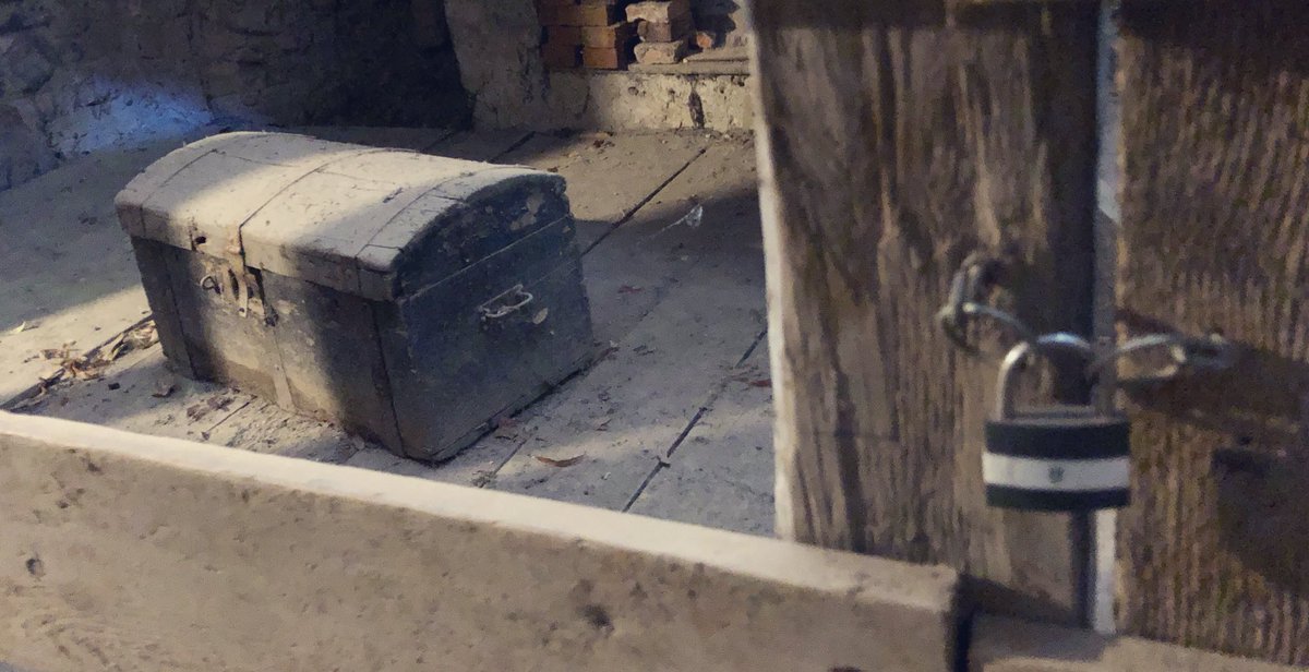 kevnt's tweet photo. I found the chest key 🗝 but it looks like I have to double back for the door key 🔑 https://t.co/eileGqosYK