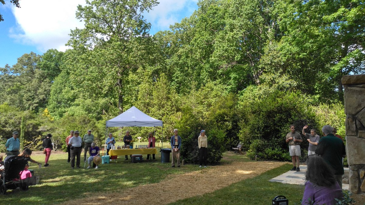 Grand re-opening of the UT Arboretum - Harold Elmore Holly Collection was held earlier today. Great weather and good times reconnecting with UT Arboretum Society volunteers, friends and partners. @UTIAg @UTAgResearch