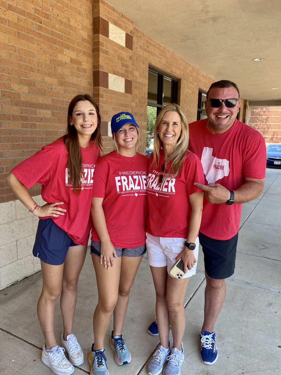 FrazierForTexas's tweet photo. The power is in the people and I’m just part of that power 💪🏼 Time to take this to the State House and they are all coming with me! Let’s GO https://t.co/vCLBC5wlpH 🇺🇸 https://t.co/koIJvm8kdG