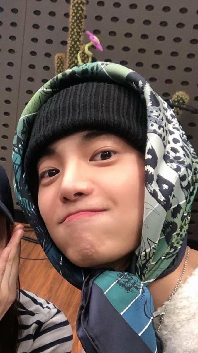 One jaewon pics tweet media