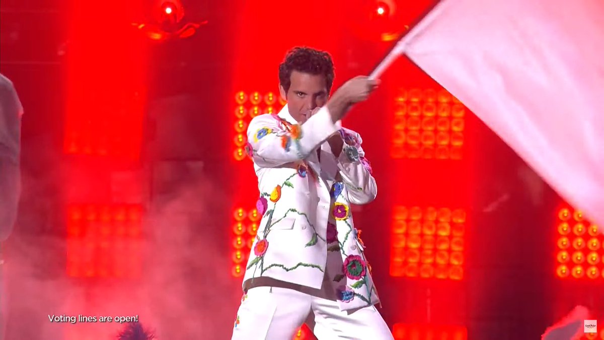 littleamunt's tweet image. ВСЕМ ВСТАТЬ КОРОЛЬ НА СЦЕНЕ #Eurovision