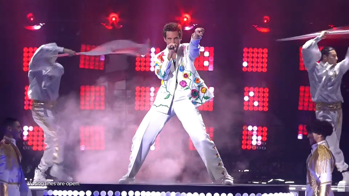 littleamunt's tweet image. ВСЕМ ВСТАТЬ КОРОЛЬ НА СЦЕНЕ #Eurovision