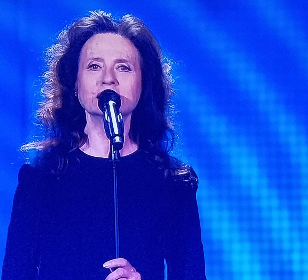 quotidianopiem's tweet photo. #gigliolacinquetti #mitica a #Eurovision #EscIta da #Torino canta #nonholeta https://t.co/ip0stcyWUG