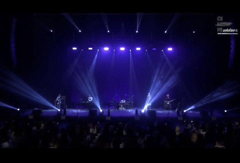 onewebrazil's tweet photo. 13.05 | ☕️ #FANCAFE [#WE_VIEW]

🎨 O momento mais memorável nesses 3 anos 🎨

📍 #CYA 

*Tocando em um parque em Hongdae  aos shows no Rolling Hall e na Yes24.

#ONEWE #WEVE #위브 
#3rdOrbitWithONEWE https://t.co/pbUcJuku6v
