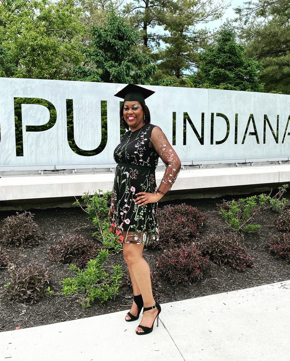 cretiacakes's tweet image. This is the day the #Lord has made; We will rejoice and be glad in it.

Thank you Jesus🙏🏾☝🏾🙌🏾

#firstgenIUPUI #firstgenstrong #IUPUI #IUPUIGrad22