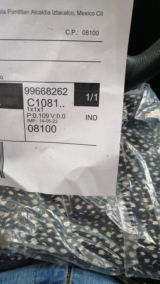 sanasu77's tweet photo. @REDPACK_mkt terrible servicio en la sucursal del Londres no me quisieron prestar diurex para pegar las guías en mi paquete, y además llegué a 1:55 la señora  que atiende me dijo que no me podía recibir ya que tenía que ser llegar 1:45, que por qué ya iba a cortar. https://t.co/7aJtcewxNh