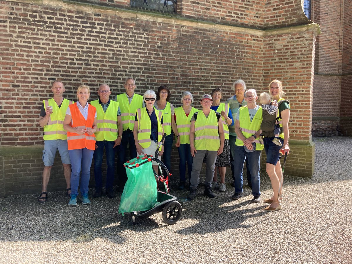 Dank voor gastvrijheid #dorpskerk #Twello <a href="/gemeente_Voorst/">Gemeente Voorst</a> #GroeneKerk 💚 <a href="/NederlandSchoon/">Supporter van Schoon (initiatief van Verpact)</a> <a href="/JosKorthout/">Jos Korthout</a> handen uit de mouwen voor een zwerfvuilvrij Voorst 🍀