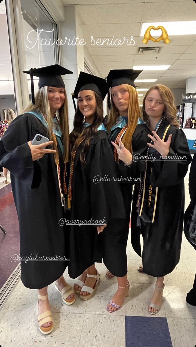 StallionsSB's tweet photo. Congratulations @StallionsSB Seniors!!! Proud of you all. https://t.co/XZU80y7E0X