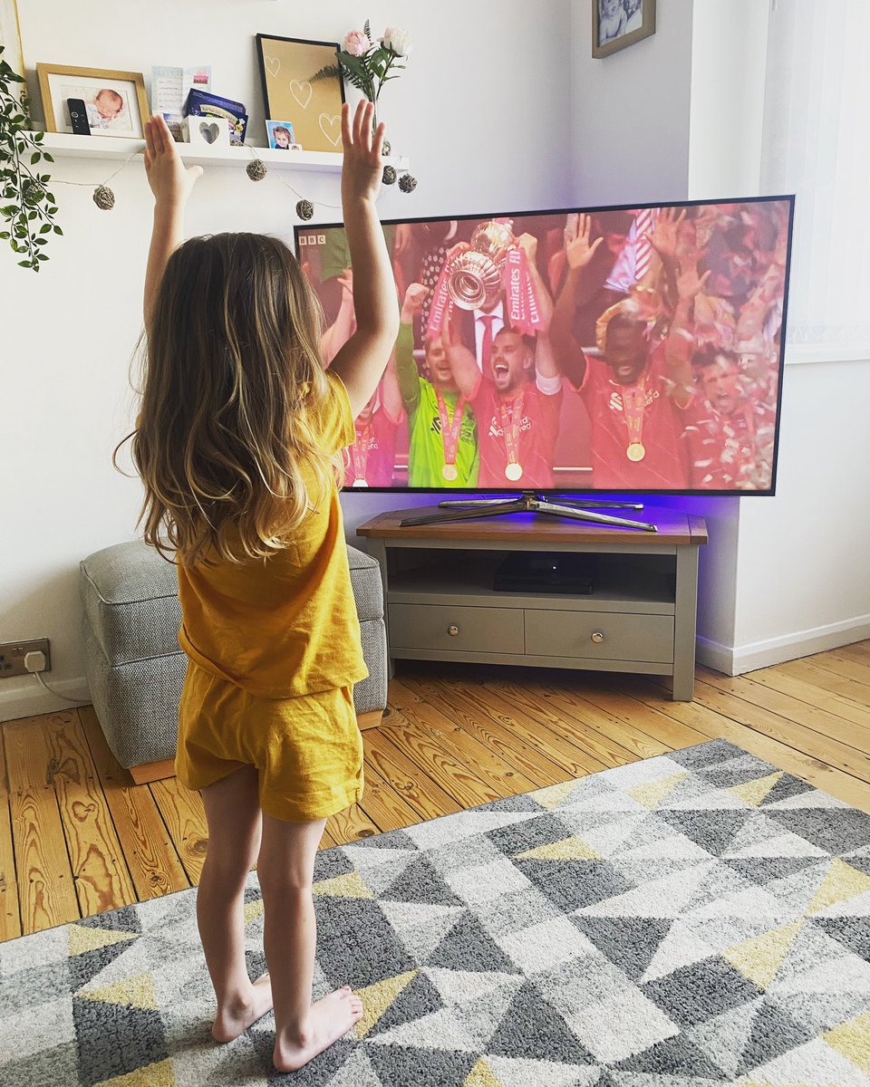 gav_rodgers90's tweet photo. You ain’t going to bed any time soon Eden!! #FACupFinal #nextgenerationfan https://t.co/YKSuR3a4Gd