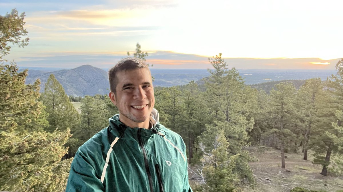 Suley5676's tweet photo. Sunrise at Mount Falcon Park. 

Hike no: 20
Week no: 19
Total elevation gained: 33,711 feet
Total miles hiked: 152.4 
#hiking #52hikechallenge  @douglascountyco https://t.co/hUKtp8QGyj