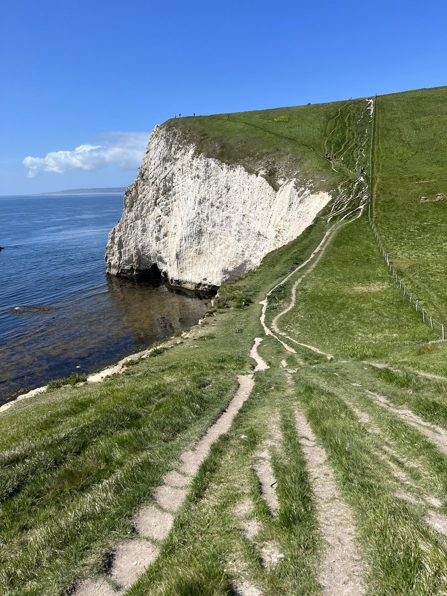 Teach_Physics's tweet photo. Great day! 12:01 for Jurassic Coast 100k and 2nd! What scenery! Now back to 10k day 78 tomorrow- might be a bit sore. #ultrarunning https://t.co/kumnKeqEIJ