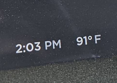 docphoto's tweet photo. Maine, mid May, and it is scorching 🔥🔥. https://t.co/z8h1BHevzp
