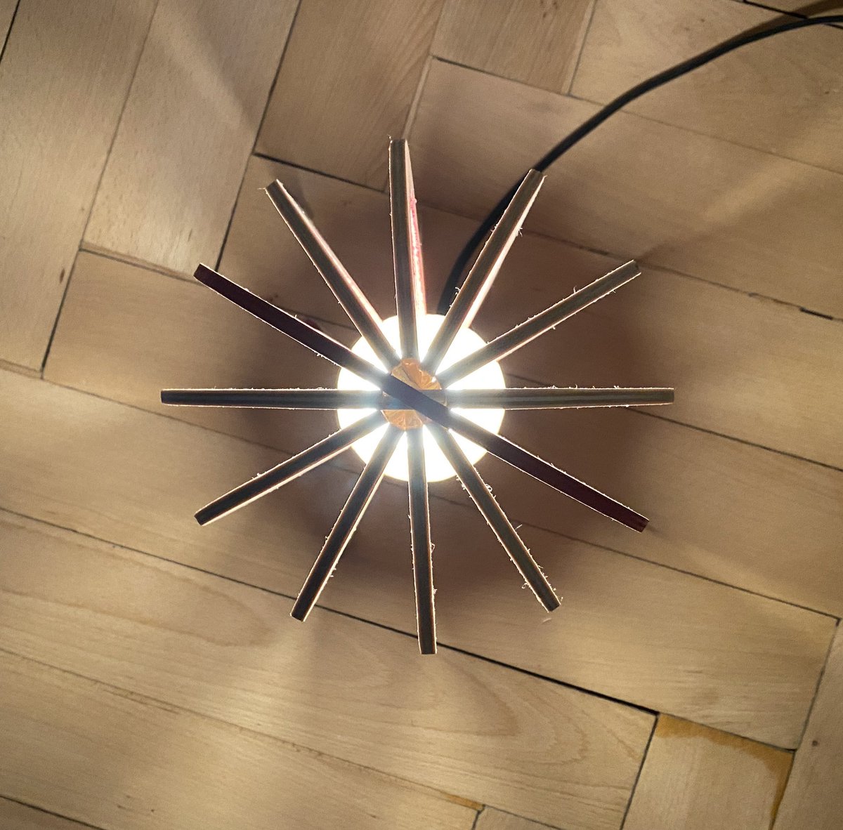 SD_RDAR's tweet photo. This week I did this “leglamp”
Still a handmade prototype I will try it in aluminum and or oak via cnc one day.
#lamp #lighting #legs #legsandheels #makers https://t.co/A5nBQbYAae