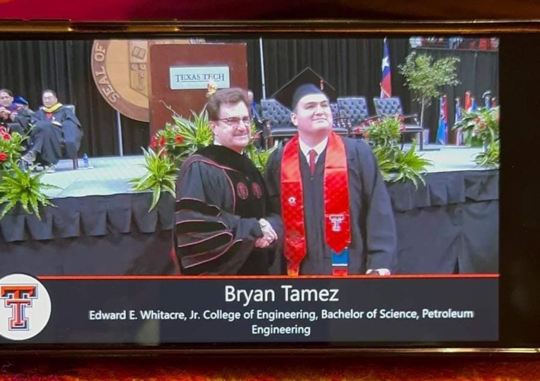 ub_trio_sjc's tweet photo. #graduationseason Congratulations to our UB alum & fam, Bryan Tamez on graduating from the Texas Tech University with a Bachelor's in Petroleum Engineering!!!
We are so proud of you!
#channelviewhighschool #galenaparkhighschool #cvhs #gphs #nshs #galenaparkisd #channelviewisd https://t.co/Yvd4WugcPE