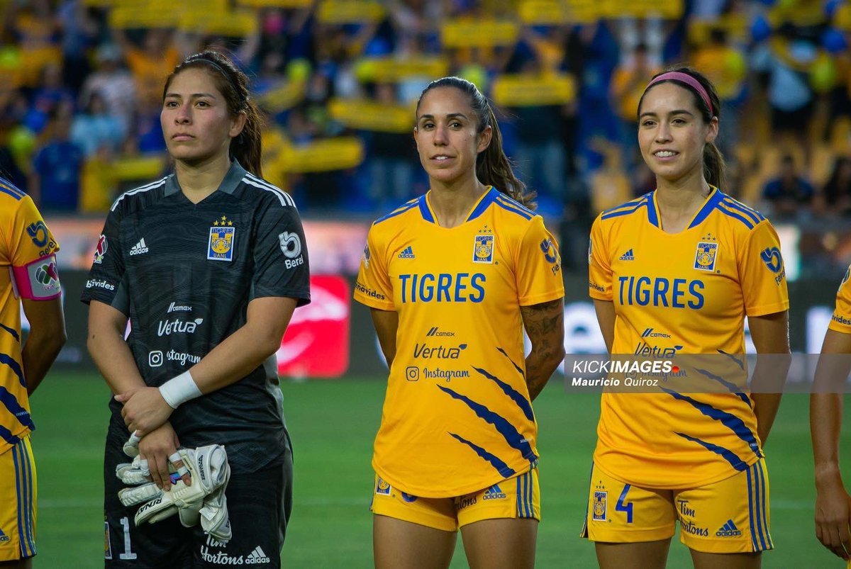 kickimages's tweet photo. Juego de ida de las semifinales de la #LigaBBVAMXFemenil entre Tigres y Chivas.

📸 @mauquimar 

#VamosPorEllas https://t.co/kcCVc9U9FU