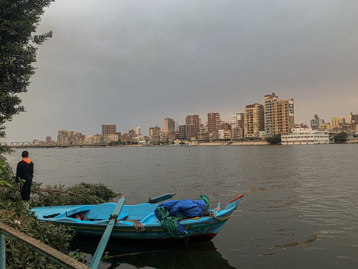 Eldesokey16's tweet photo. A picture was taken of a man preparing to fish in the Nile River between the island and the city of #Desouk at six in the morning📸
©️Abdalrhman Eldesokey https://t.co/FOBTmDtYAk
