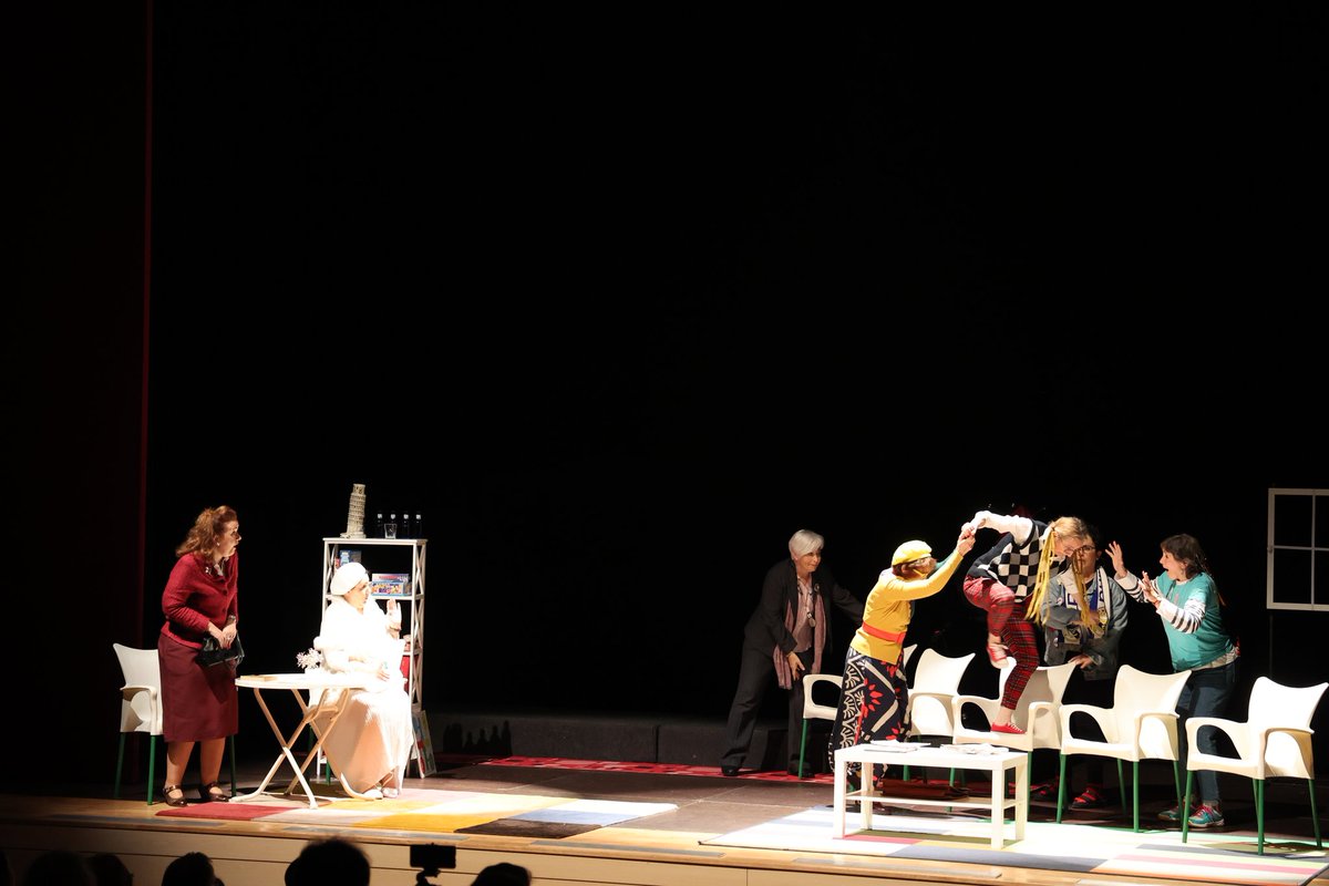 Arroyomolinos's tweet image. Gracias a todos los vecinos y visitantes que os habéis acercado a la obra &apos;A quién le toca&apos;, de nuestra Asociación Municipal @Planeta_toc.

Una manera diferente y divertida de concienciar sobre el trastorno obsesivo compulsivo, TOC. 

Recuerda, todos somos diferentes.