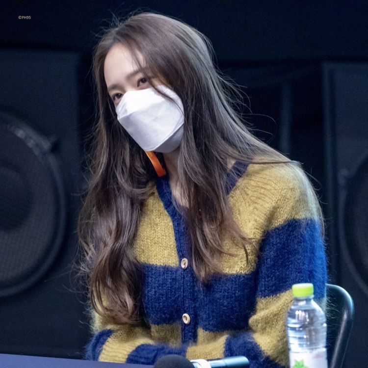 hourly krystal (@hourlykrystal) on Twitter photo 